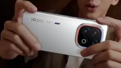 iQOO 15 Pro Periskop Kamera Sürpriziyle Geliyor!