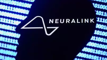 Elon Musk: Neuralink Çipi 2026'ya Kadar 1000'den Fazla Hastaya Yerleştirilecek