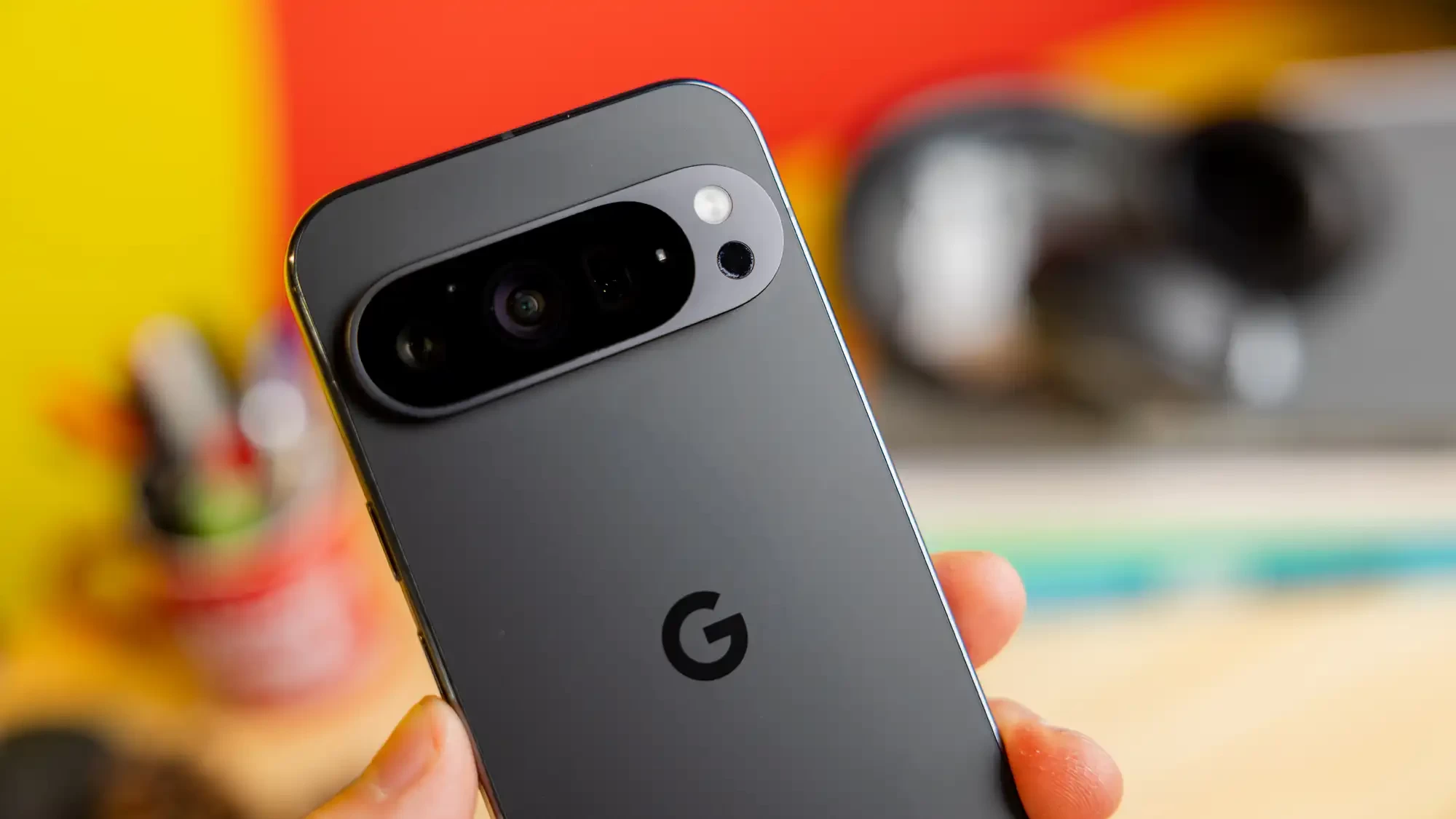 Google Pixel 10 Serisinden Telefoto Kamera Sürprizi!